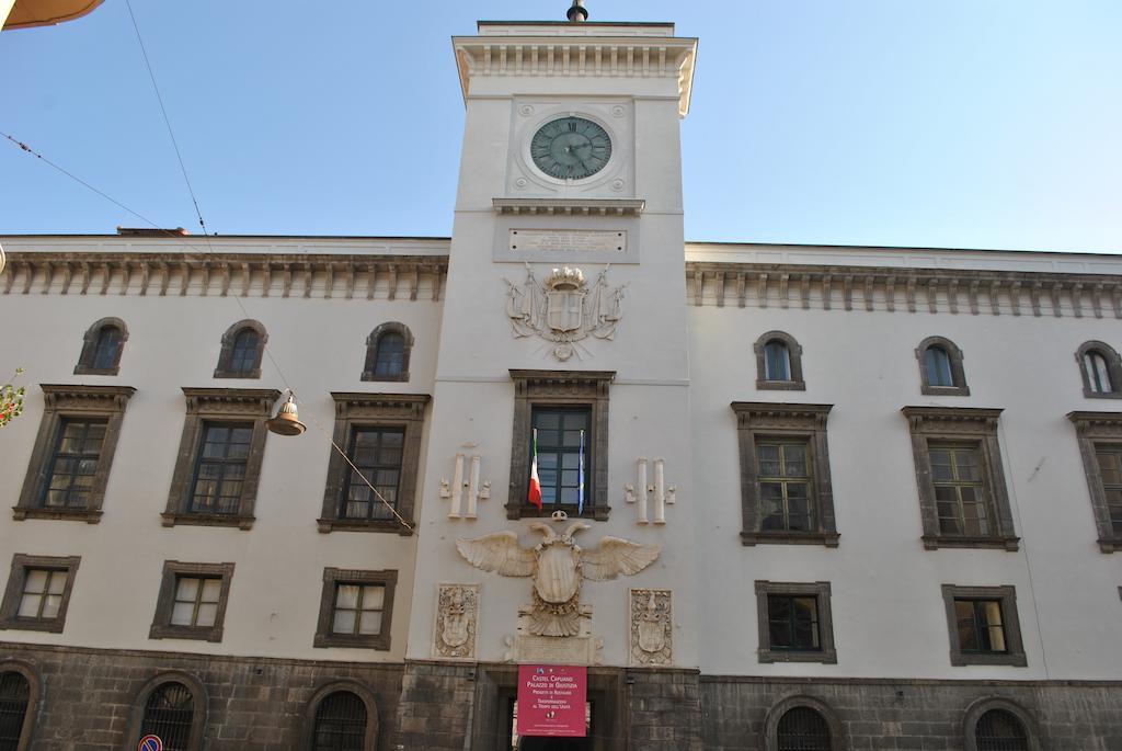 Bed & Breakfast A Castel Capuano Naples Exterior photo