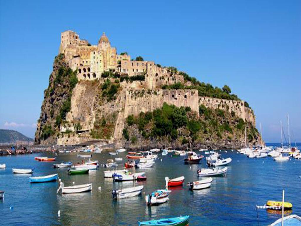 Bed & Breakfast A Castel Capuano Naples Exterior photo