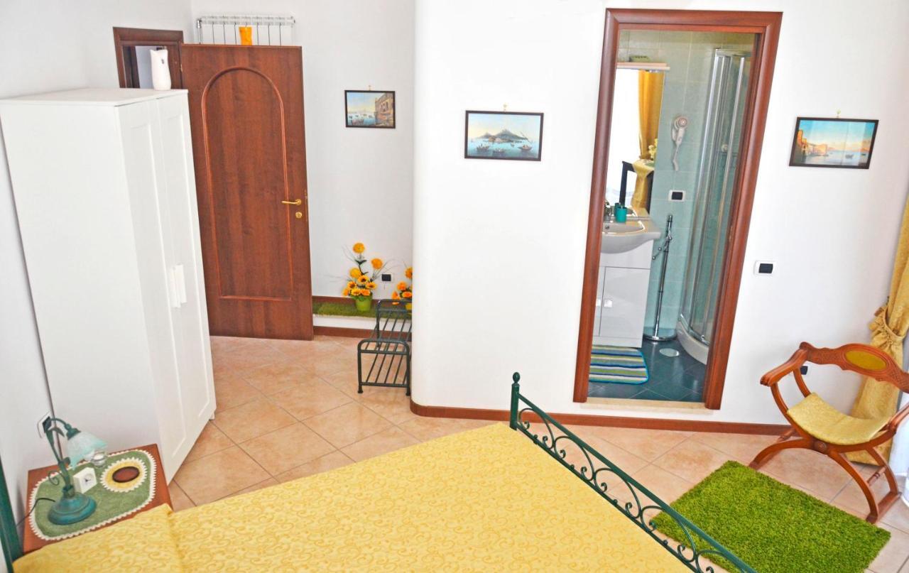 Bed & Breakfast A Castel Capuano Naples Exterior photo
