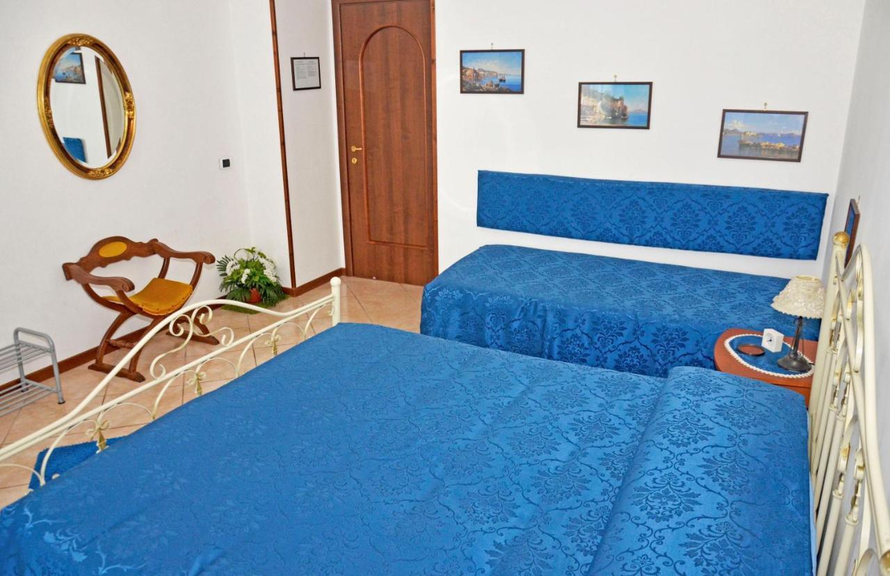Bed & Breakfast A Castel Capuano Naples Exterior photo