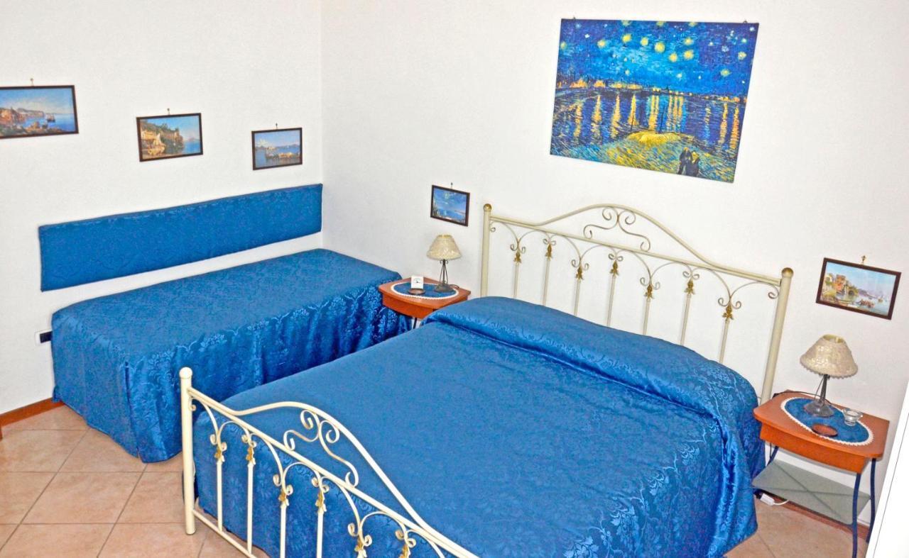 Bed & Breakfast A Castel Capuano Naples Exterior photo