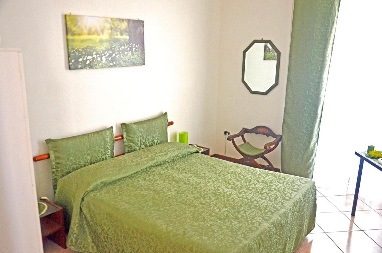Bed & Breakfast A Castel Capuano Naples Exterior photo